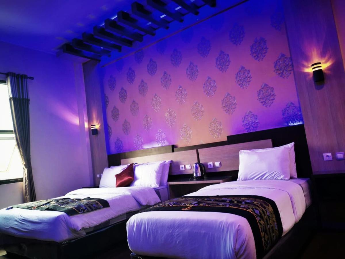 Oyo 822 Hotel Mukti Jaya Пурвокерто Экстерьер фото