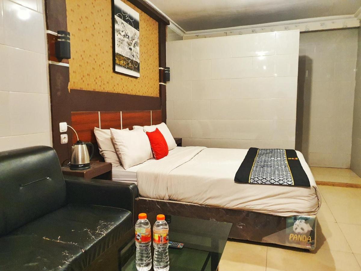 Oyo 822 Hotel Mukti Jaya Пурвокерто Экстерьер фото