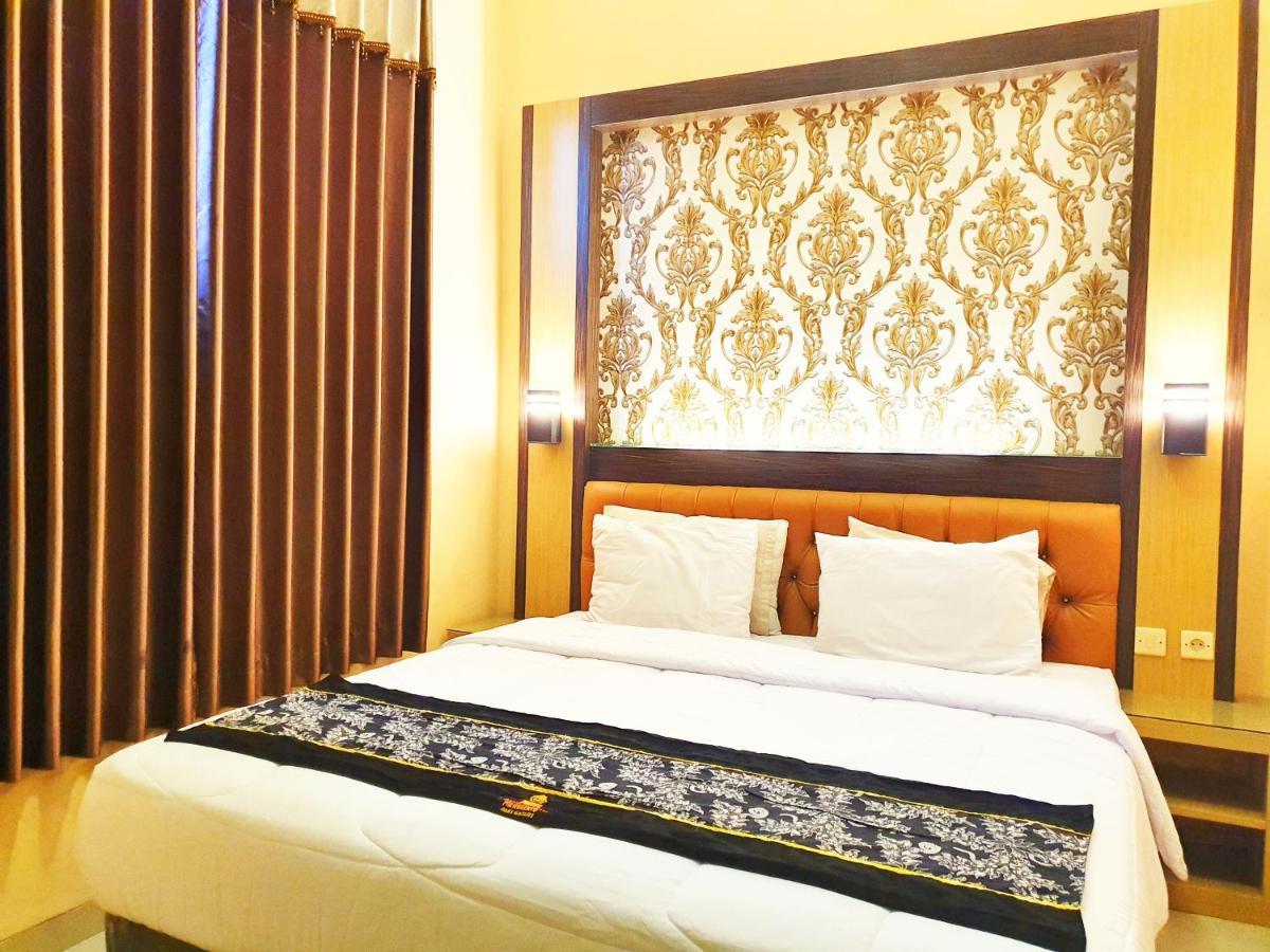 Oyo 822 Hotel Mukti Jaya Пурвокерто Экстерьер фото